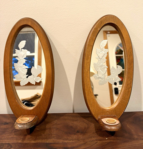 Set oval wood framed - of,